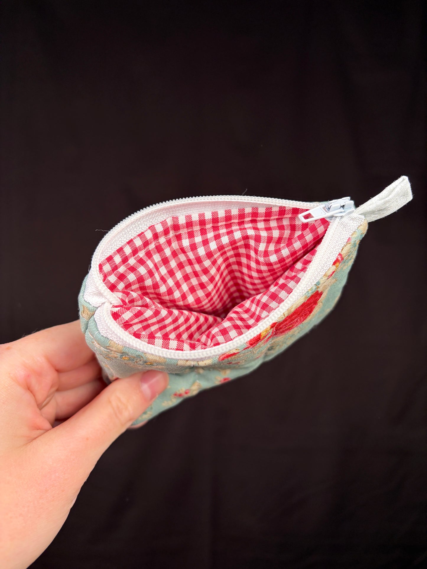 Red Berry Stem Keychain Wallet *limited-edition*