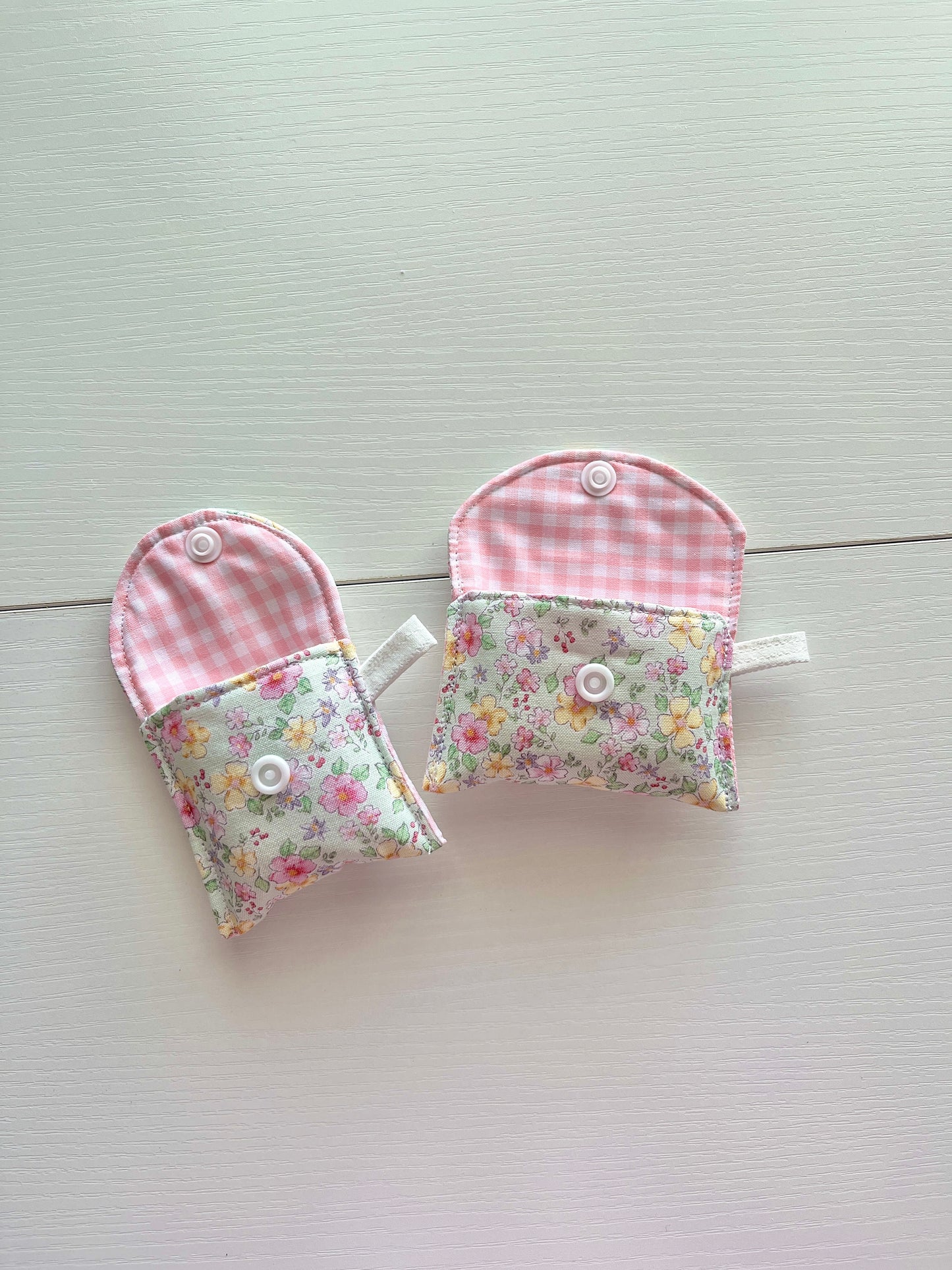 Purple Wildflower Earbuds Case