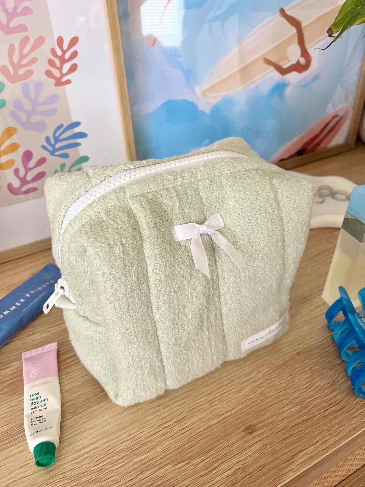 The Soft Green with White Bow Makeup Bag (Limited-Edition)