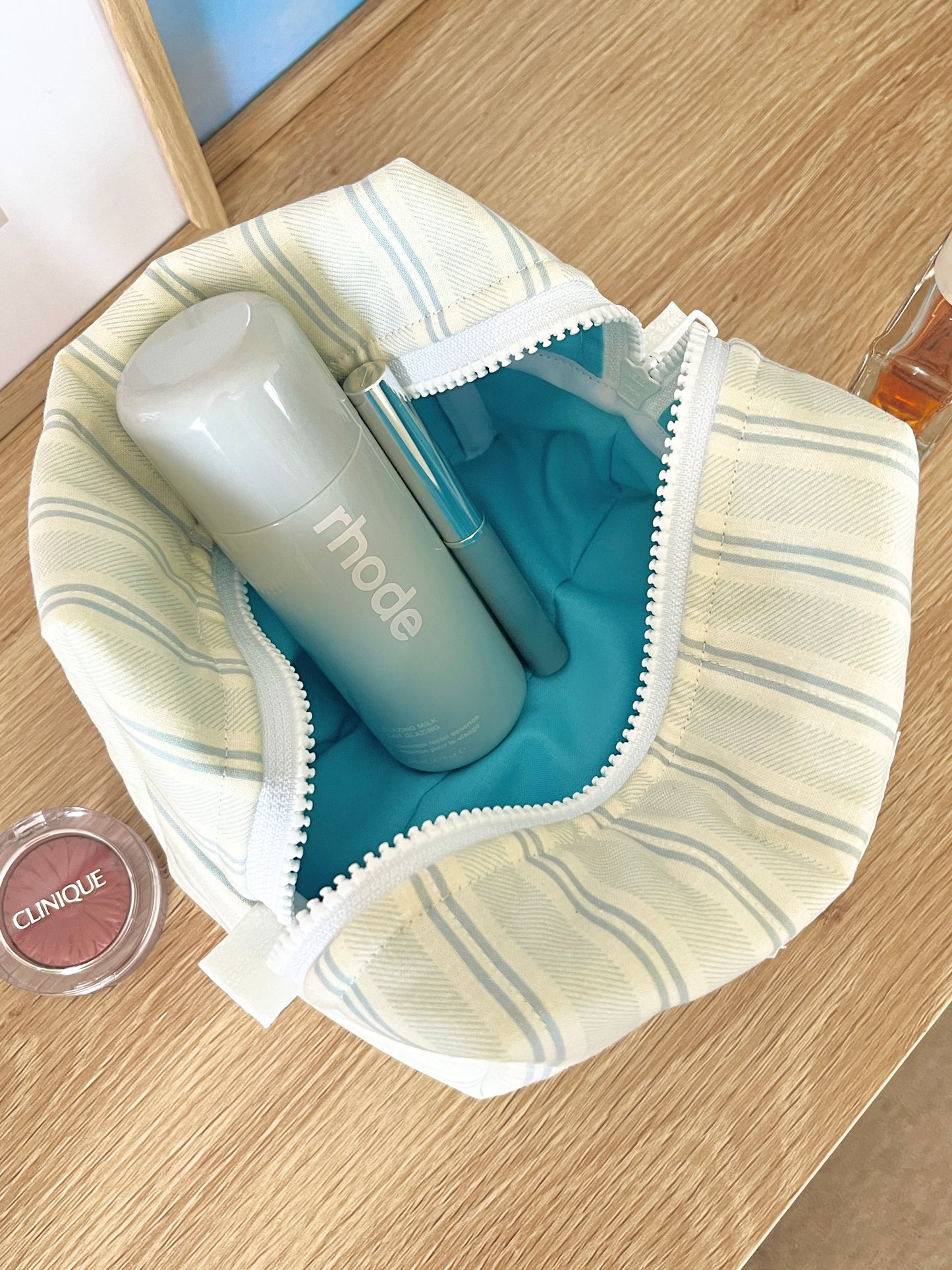 The Willow Makeup Bag