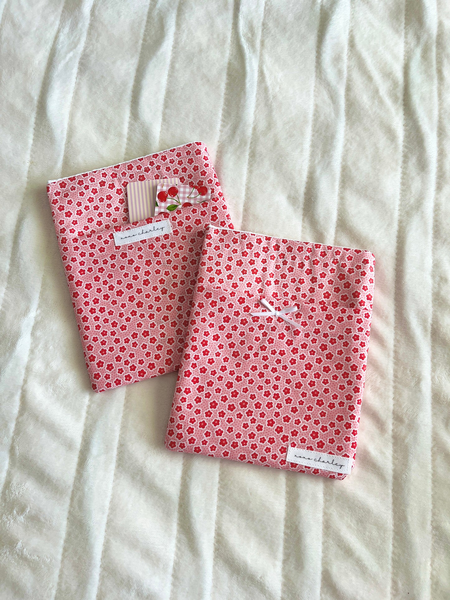 The Amelia Kindle Sleeves