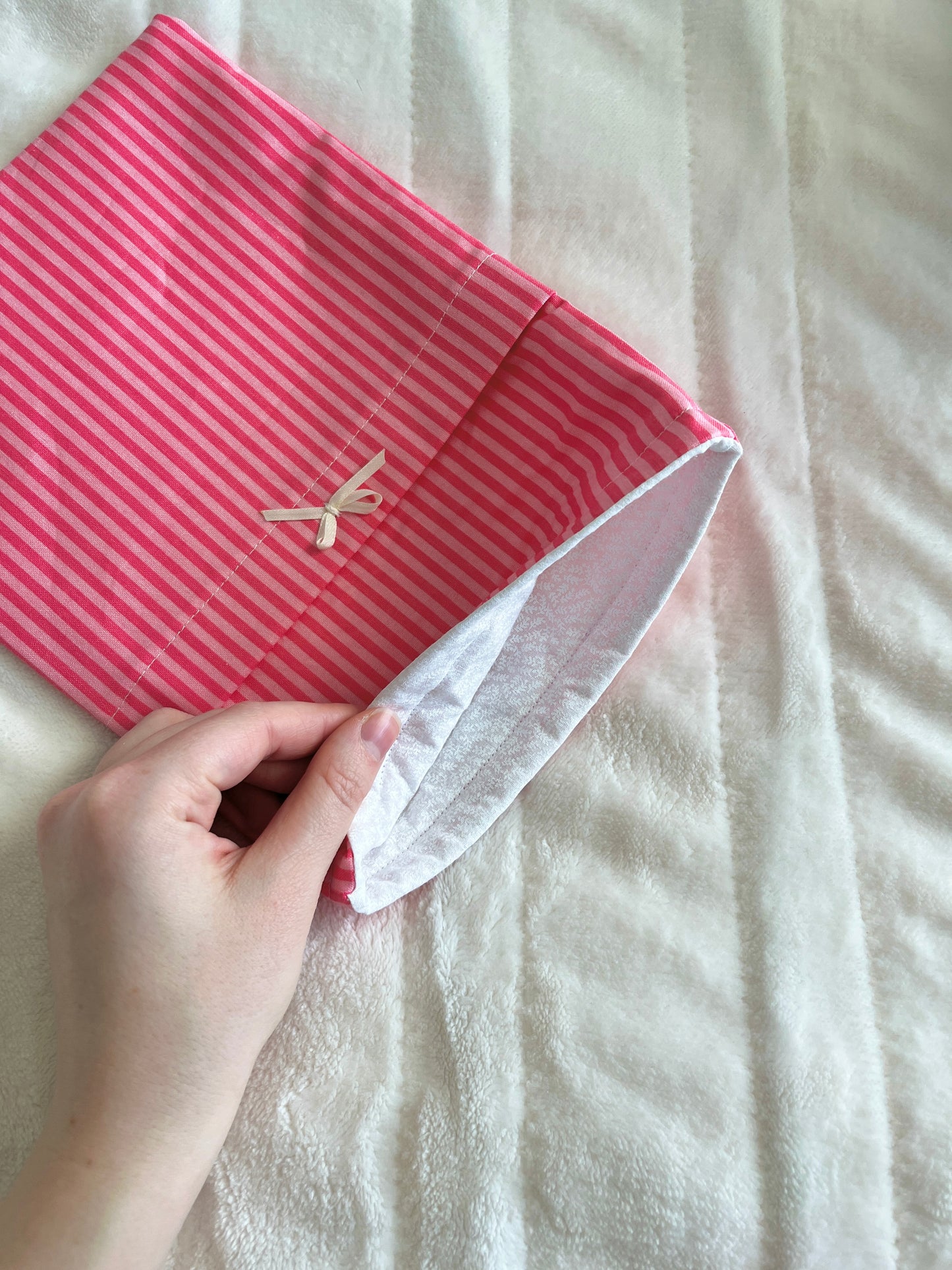 The Scarlett Medium Book Sleeves