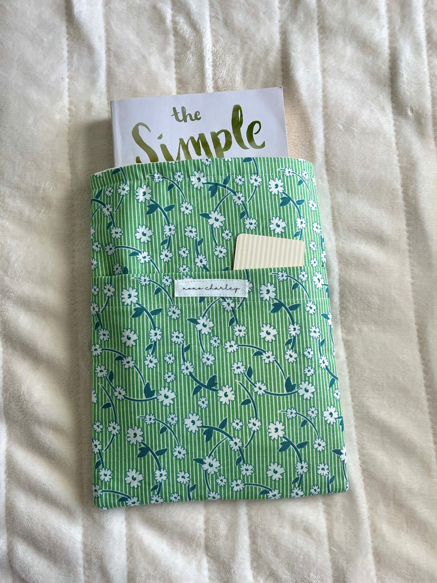 The Ivy Medium Book Sleeves