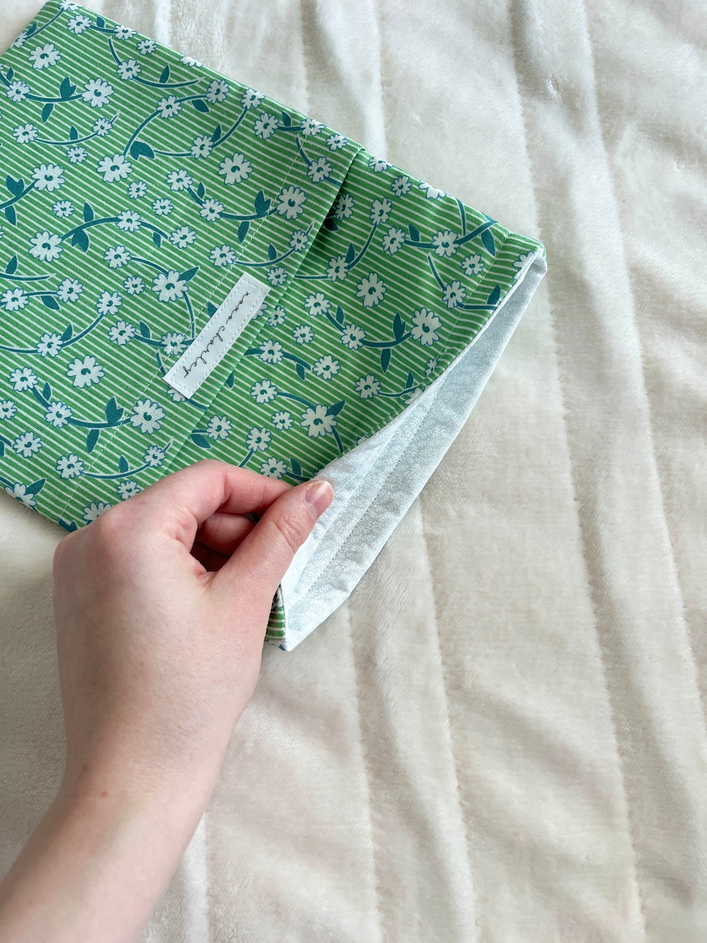 The Ivy Medium Book Sleeves