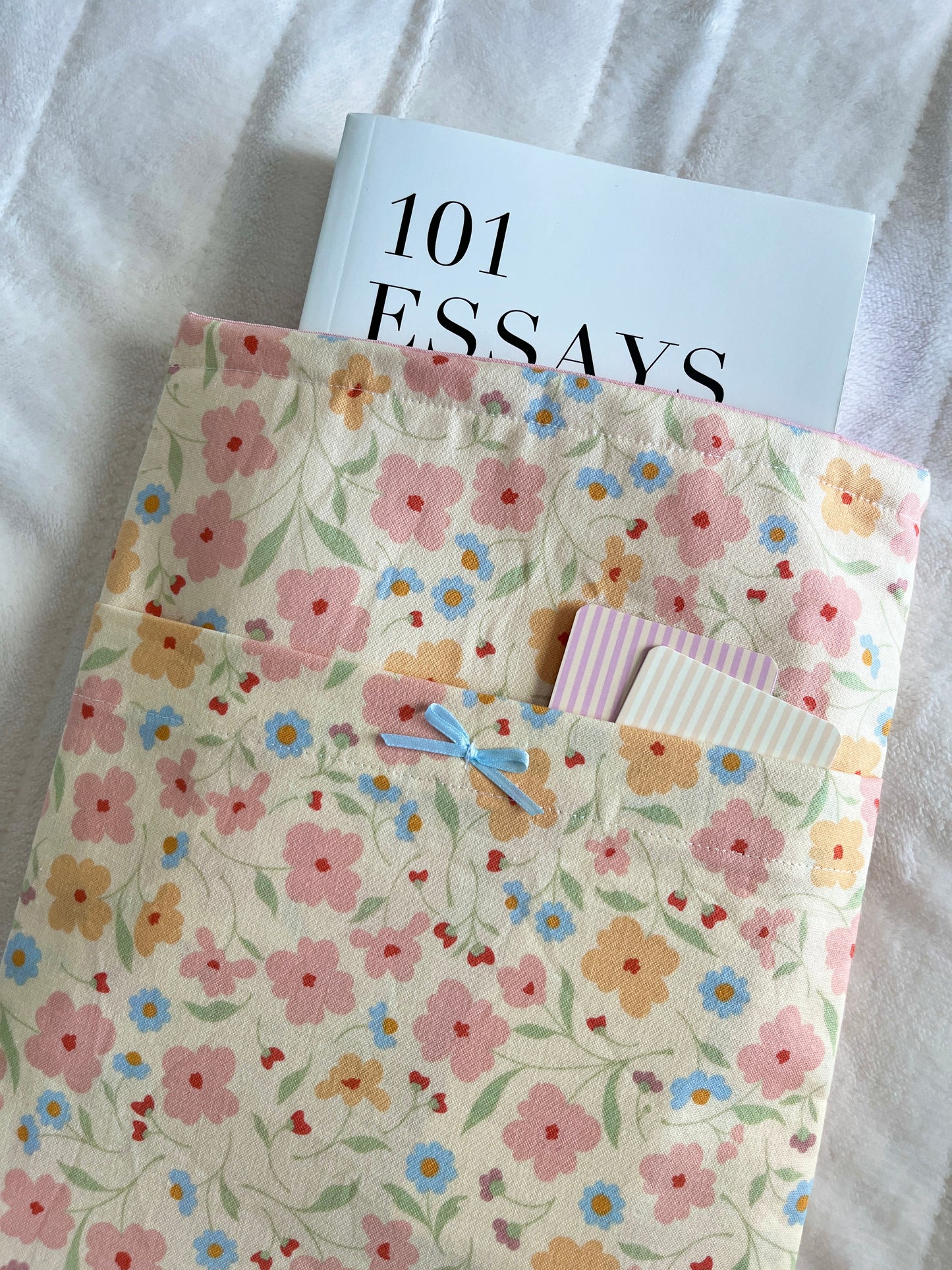 The Summer Large Book Sleeve with blue bow