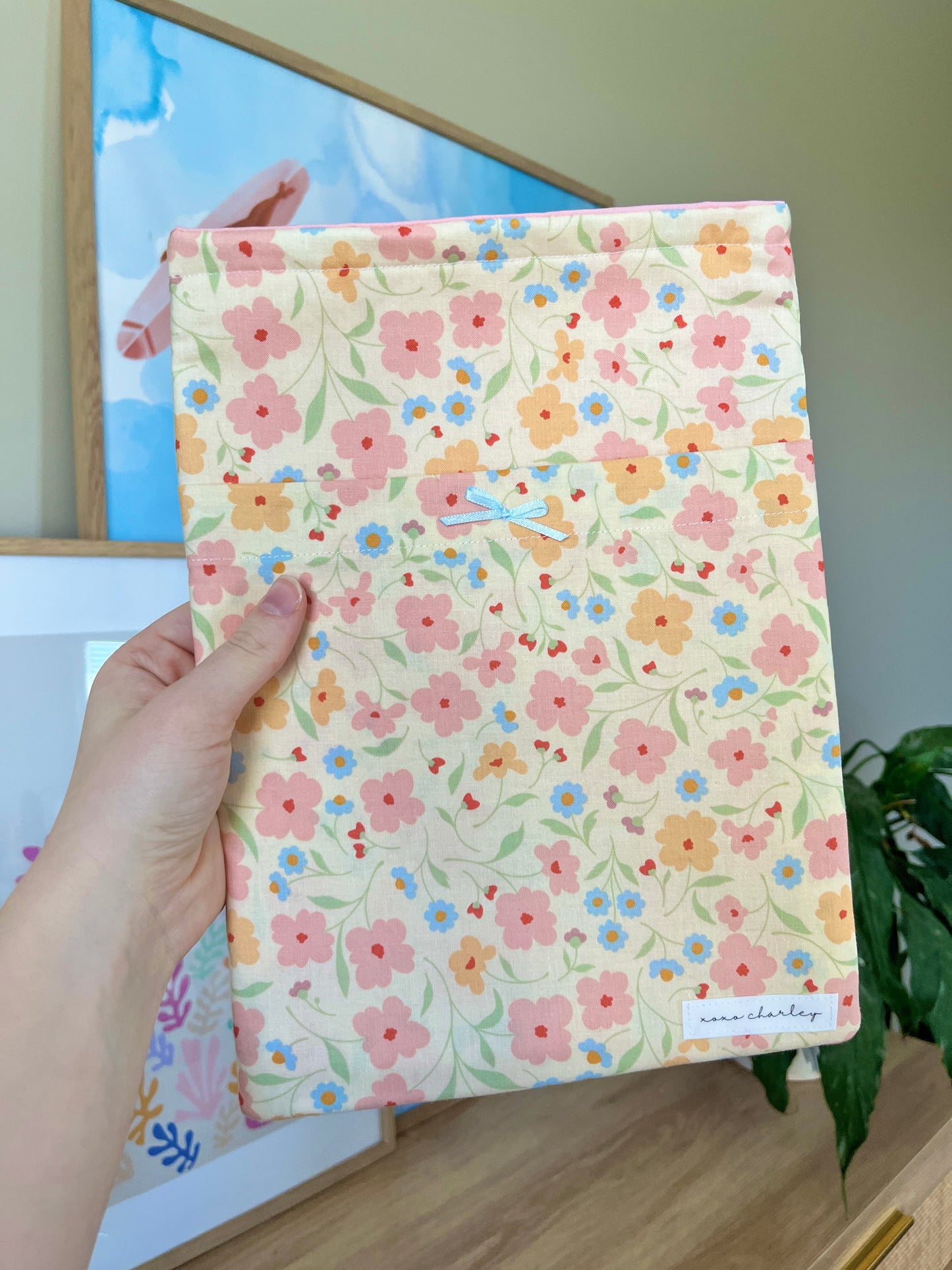 The Summer Large Book Sleeve with blue bow
