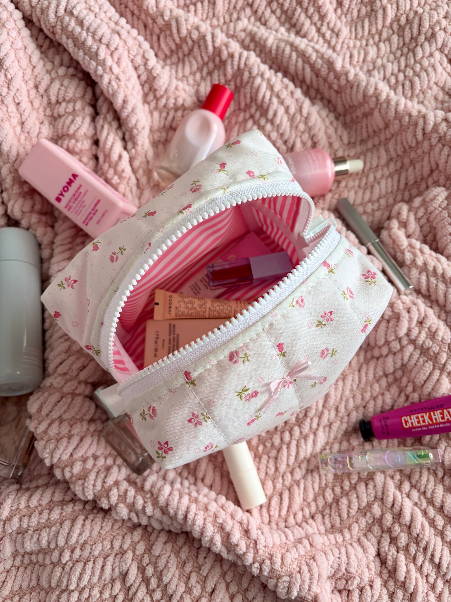 Pink Chantilly Medium Makeup Bag with Light Pink Bow *limited-edition*