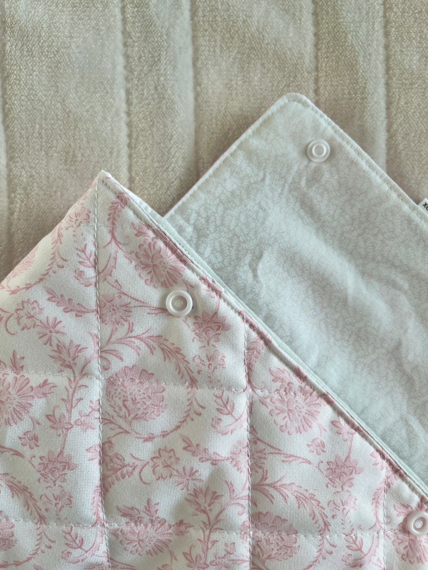 The Medium Vintage Pink Bible Sleeve * Limited-Edition *