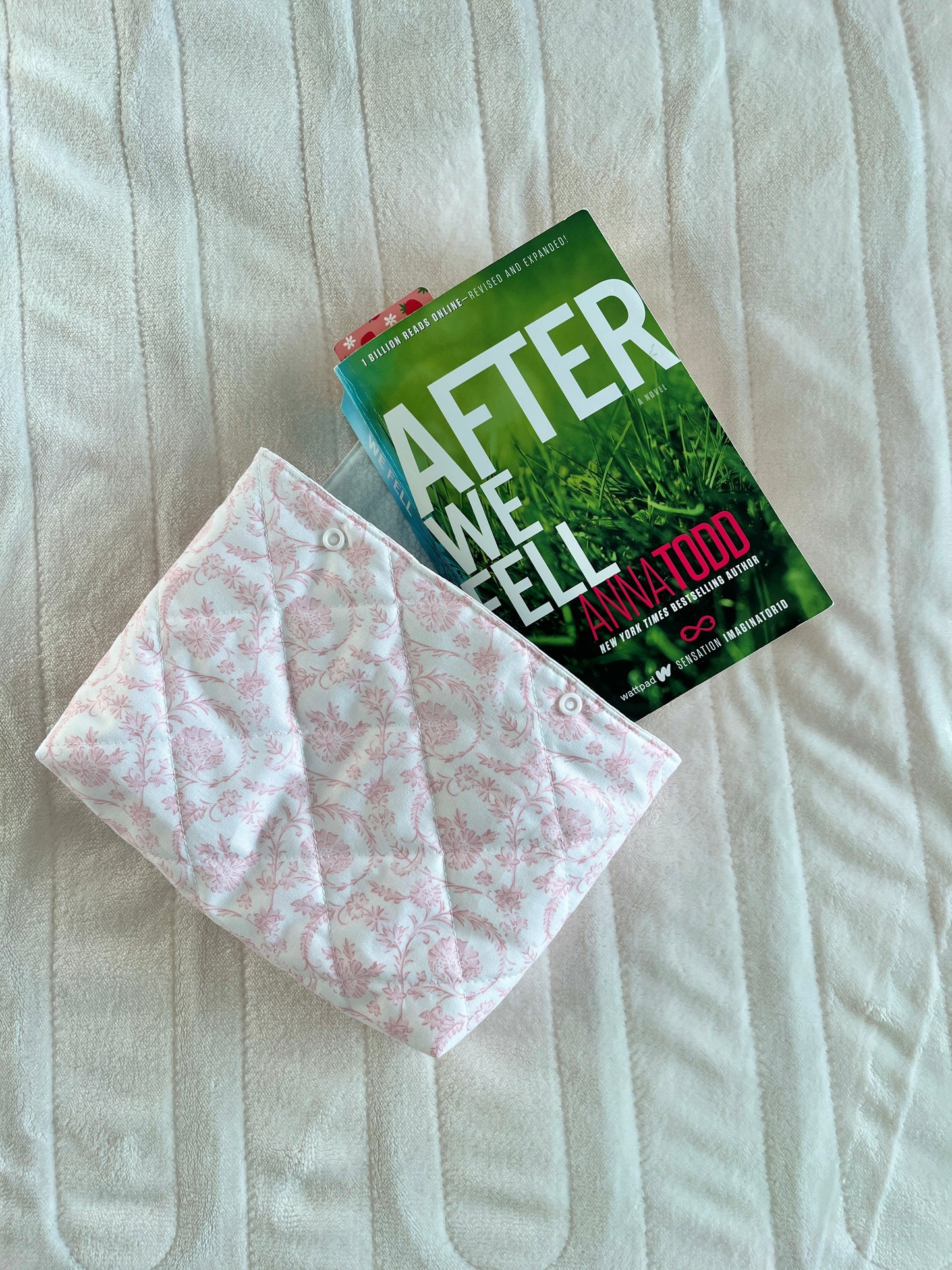 The Medium Vintage Pink Bible Sleeve * Limited-Edition *