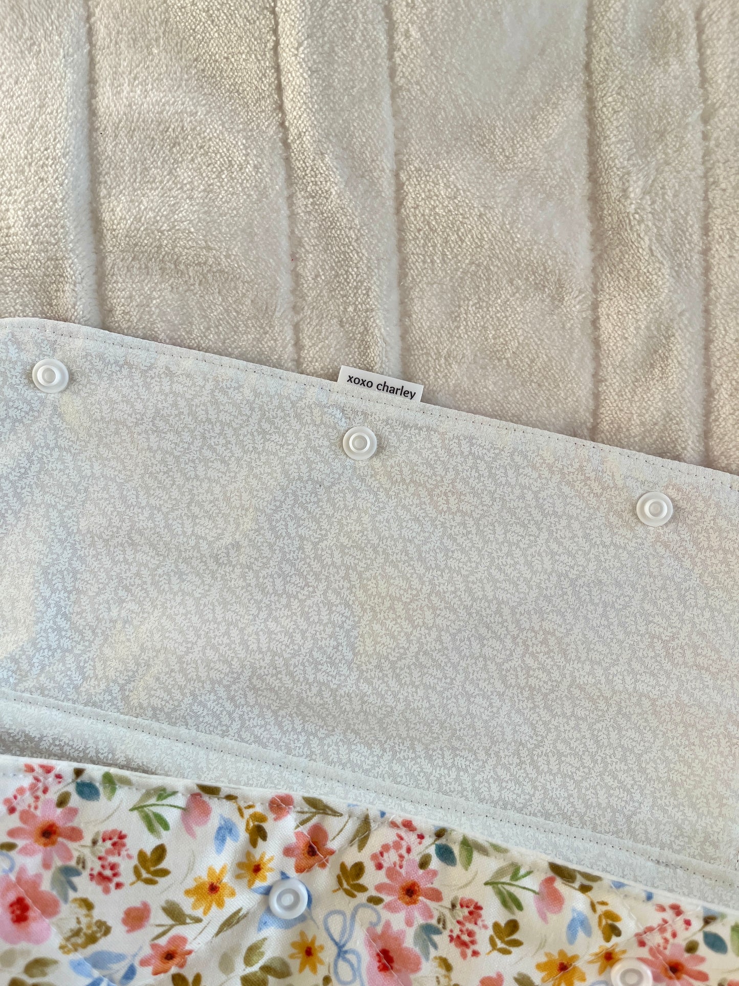 The Large Bright Floral Bible Sleeve * Limited-Edition *