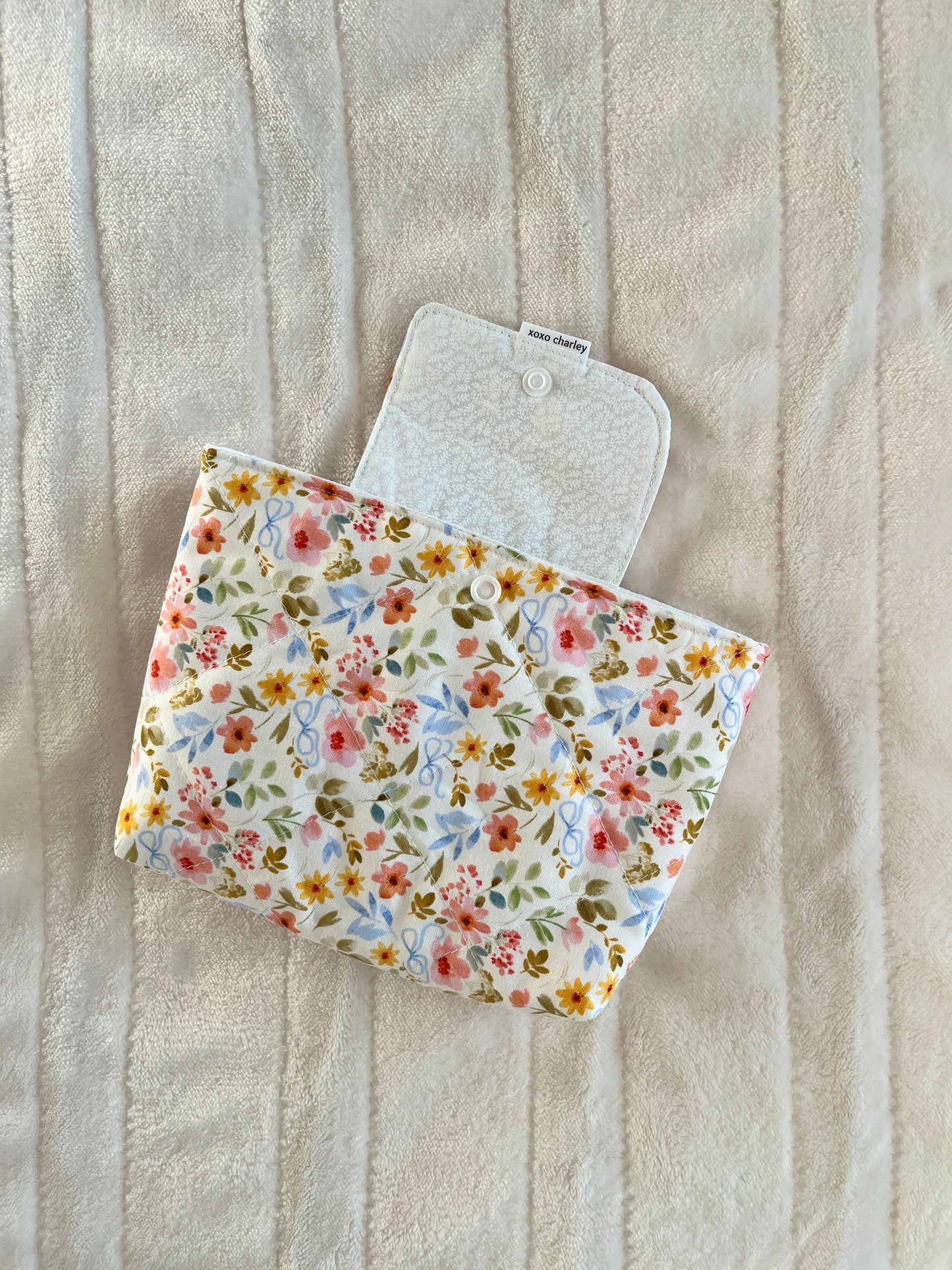 The Small Bright Floral Bible Sleeve * Limited-Edition *