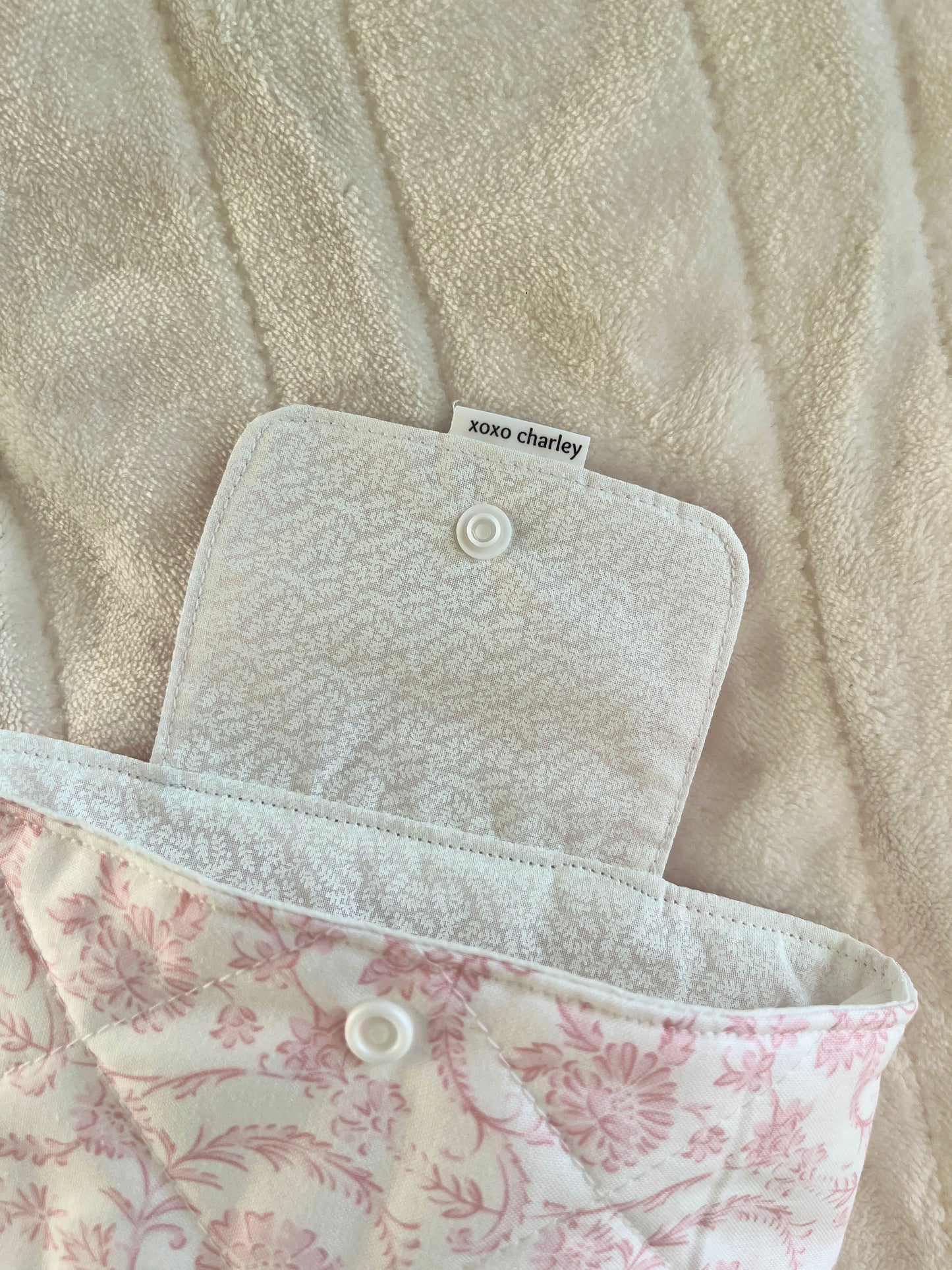 The Small Vintage Pink Bible Sleeve * Limited-Edition *