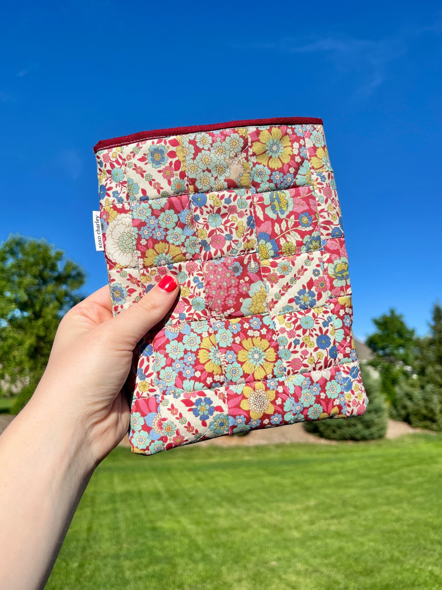 The Mulberry Meadow Kindle Sleeve *limited-edition*