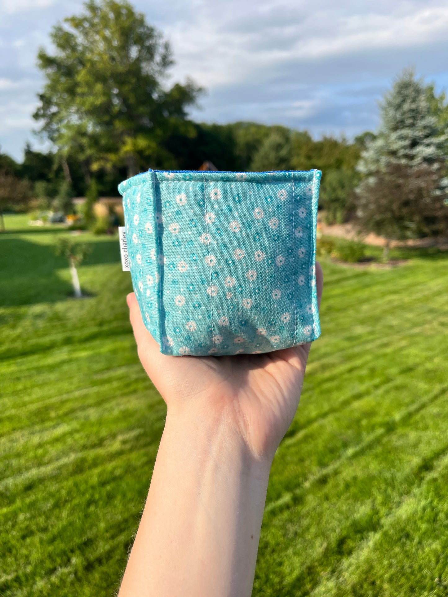 The Blue Floral with Dark Blue Square Fabric Bowl Organizer *limited-edition*