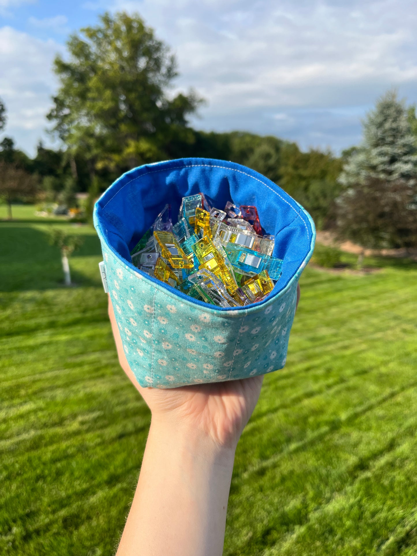 The Blue Floral with Dark Blue Fabric Bowl Organizer *limited-edition*.
