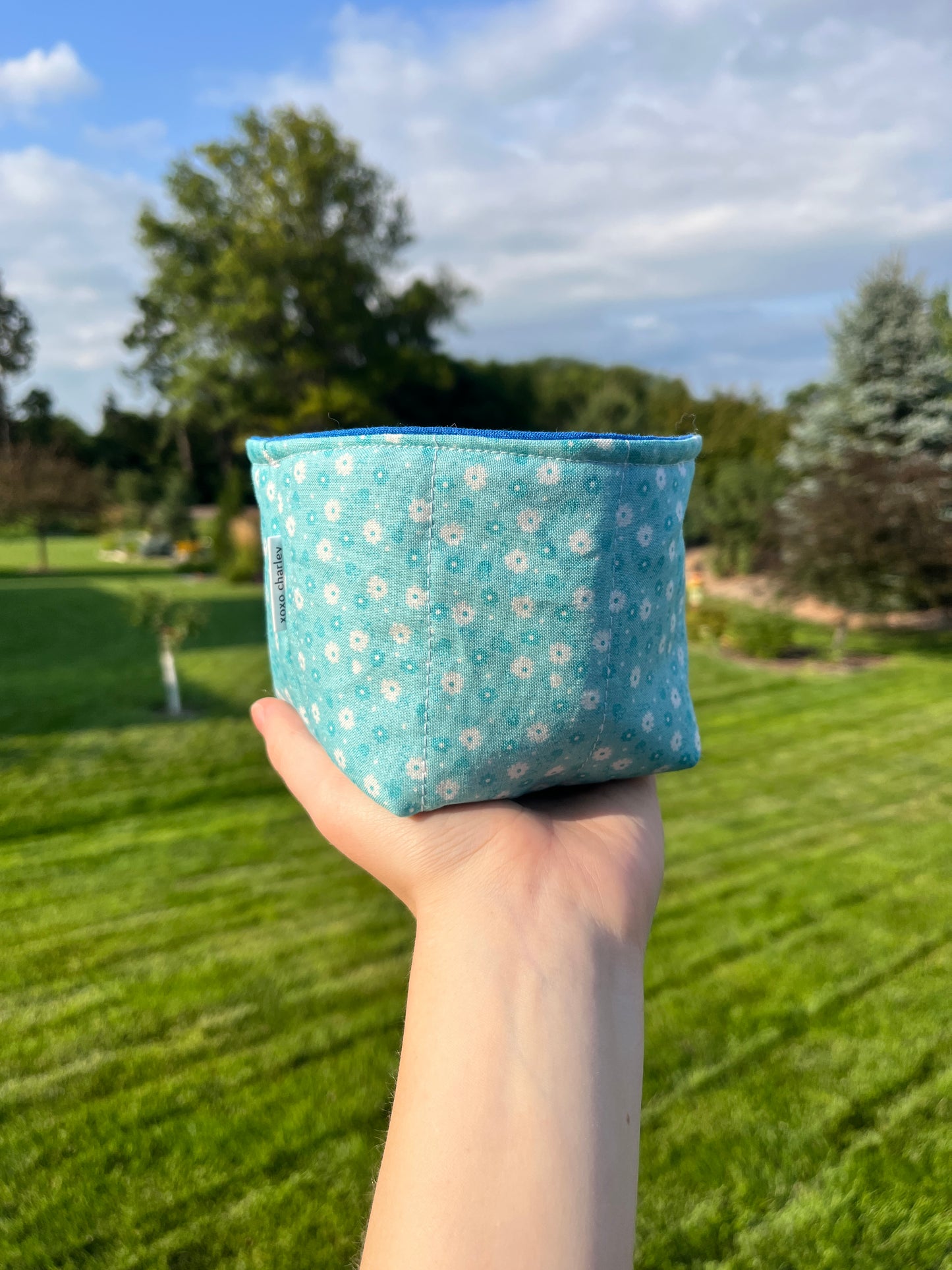 The Blue Floral with Dark Blue Fabric Bowl Organizer *limited-edition*.