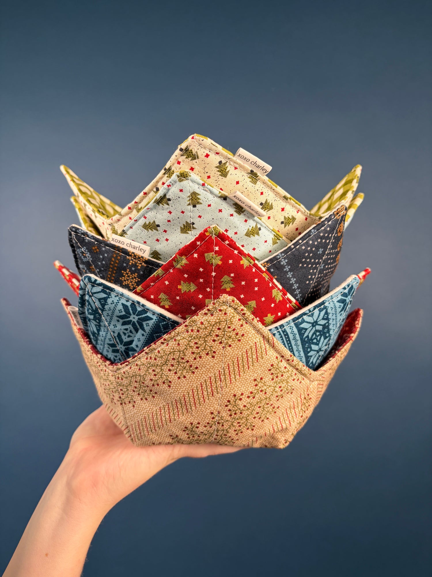 Sweet Traditions Bowl & Pint Cozys