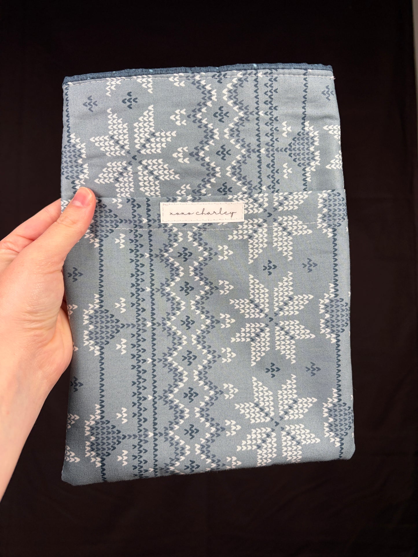 Icicle Medium Book Sleeve *limited-edition*