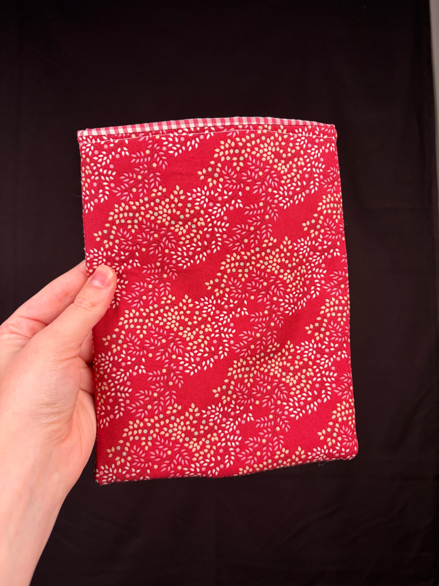 Sparkling Cranberry Cider Kindle Sleeve *limited-edition*