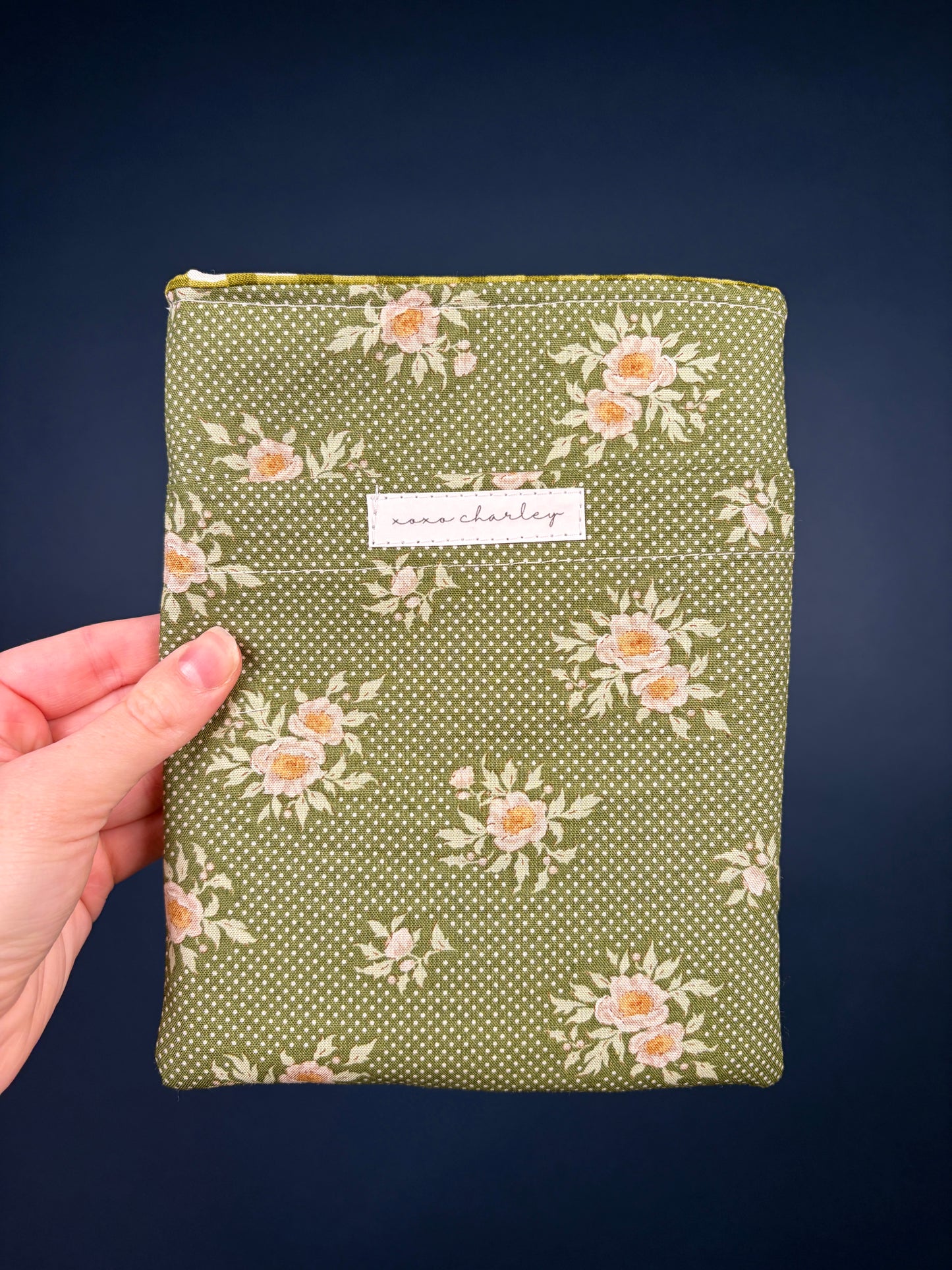 Evergreen Errands E-Reader Sleeve *limited-edition*