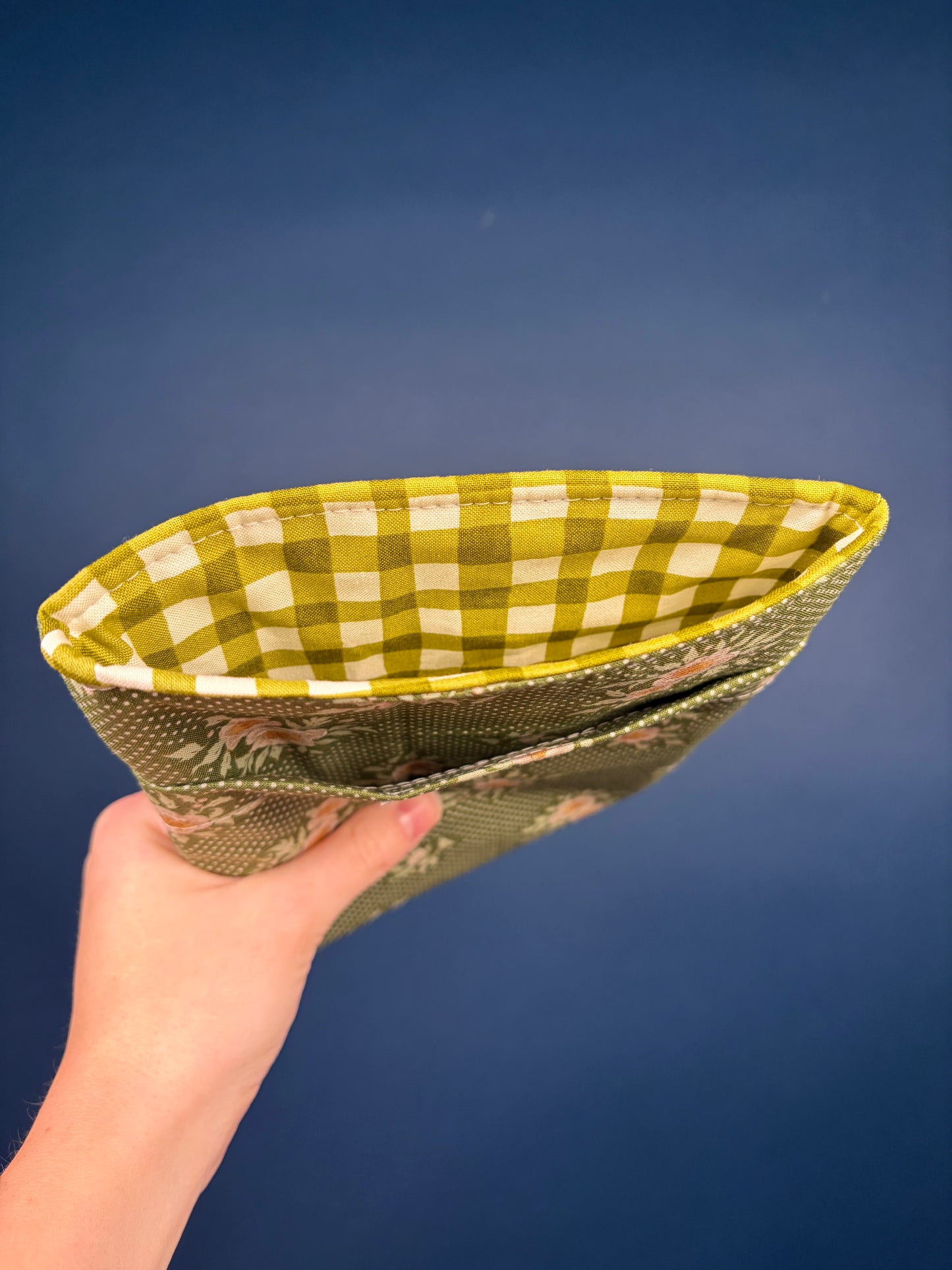 Evergreen Errands E-Reader Sleeve *limited-edition*