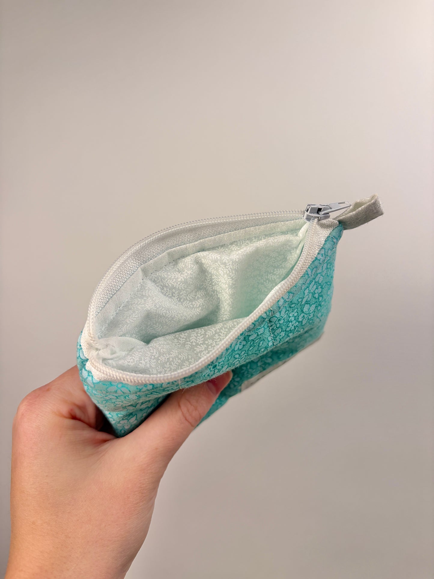 Sea Foam Floral Keychain Wallet