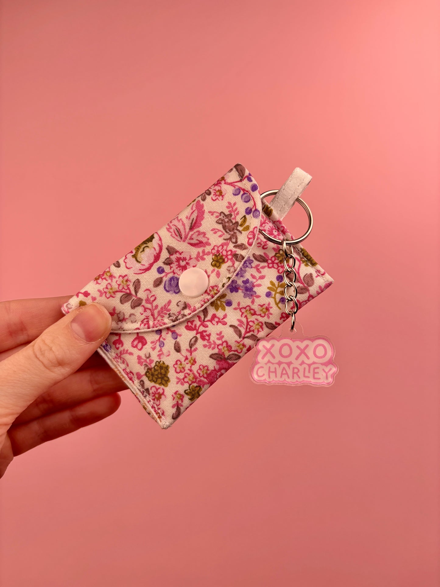 Ditsy Picnic Pink Earbuds Case