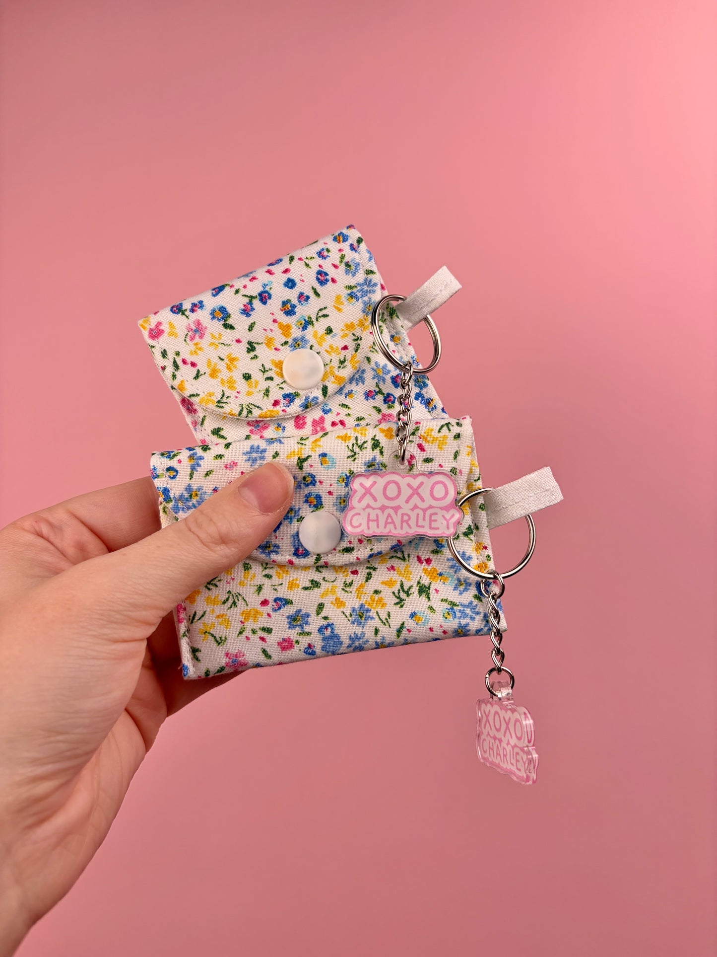 Mini Pastel Floral Earbuds Case