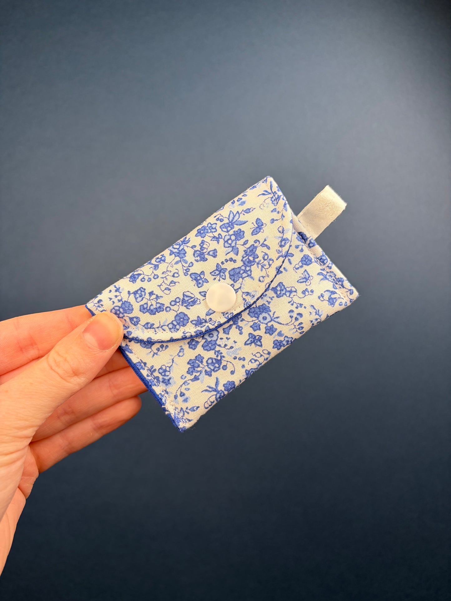 Royal Blue Floral Earbuds Case