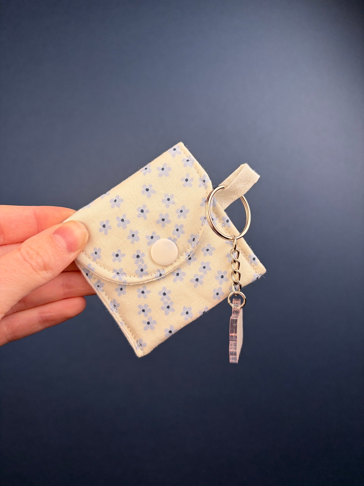 Mini Blue Floral Earbuds Case