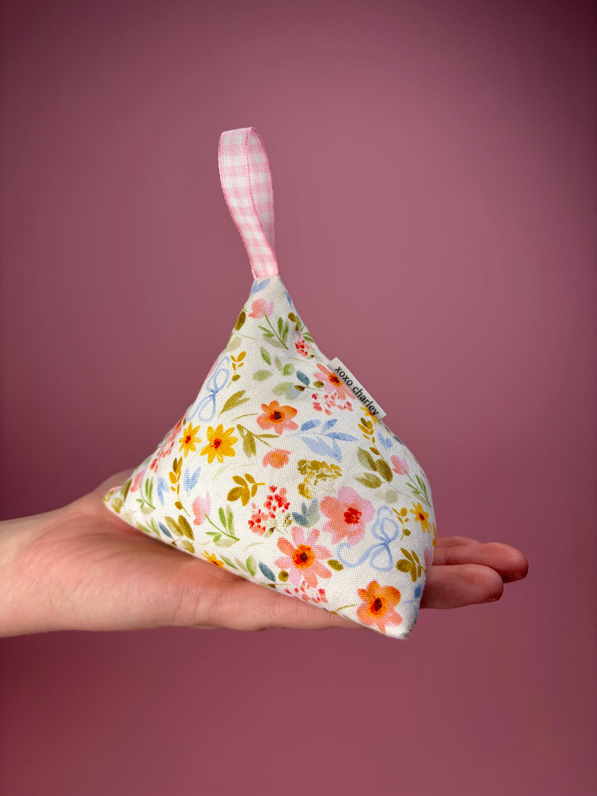 Bright Floral Pattern Weight