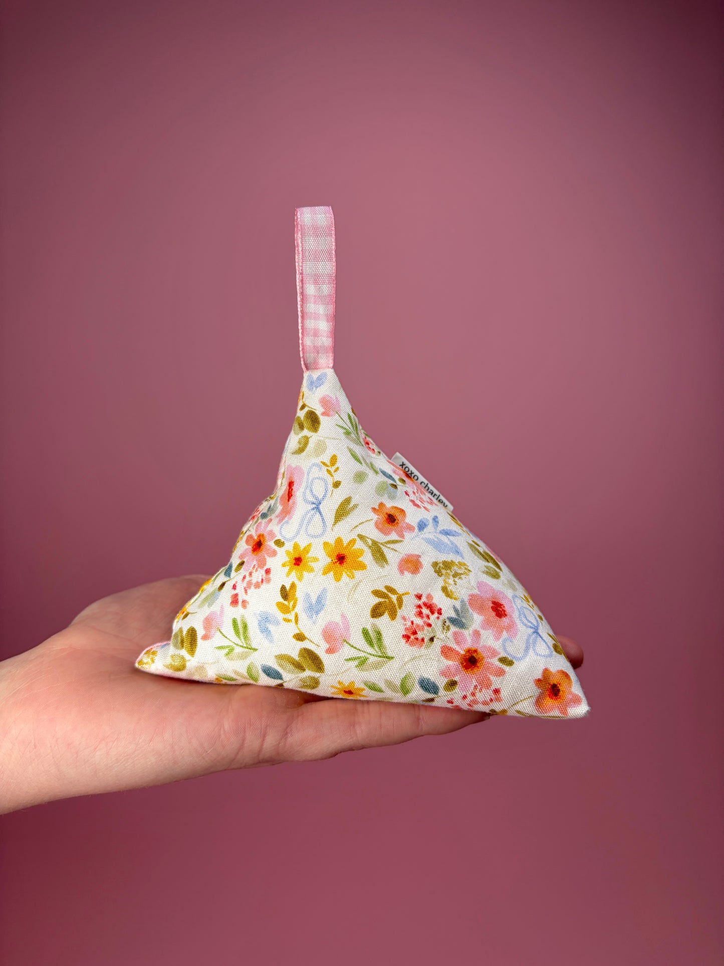 Bright Floral Pattern Weight