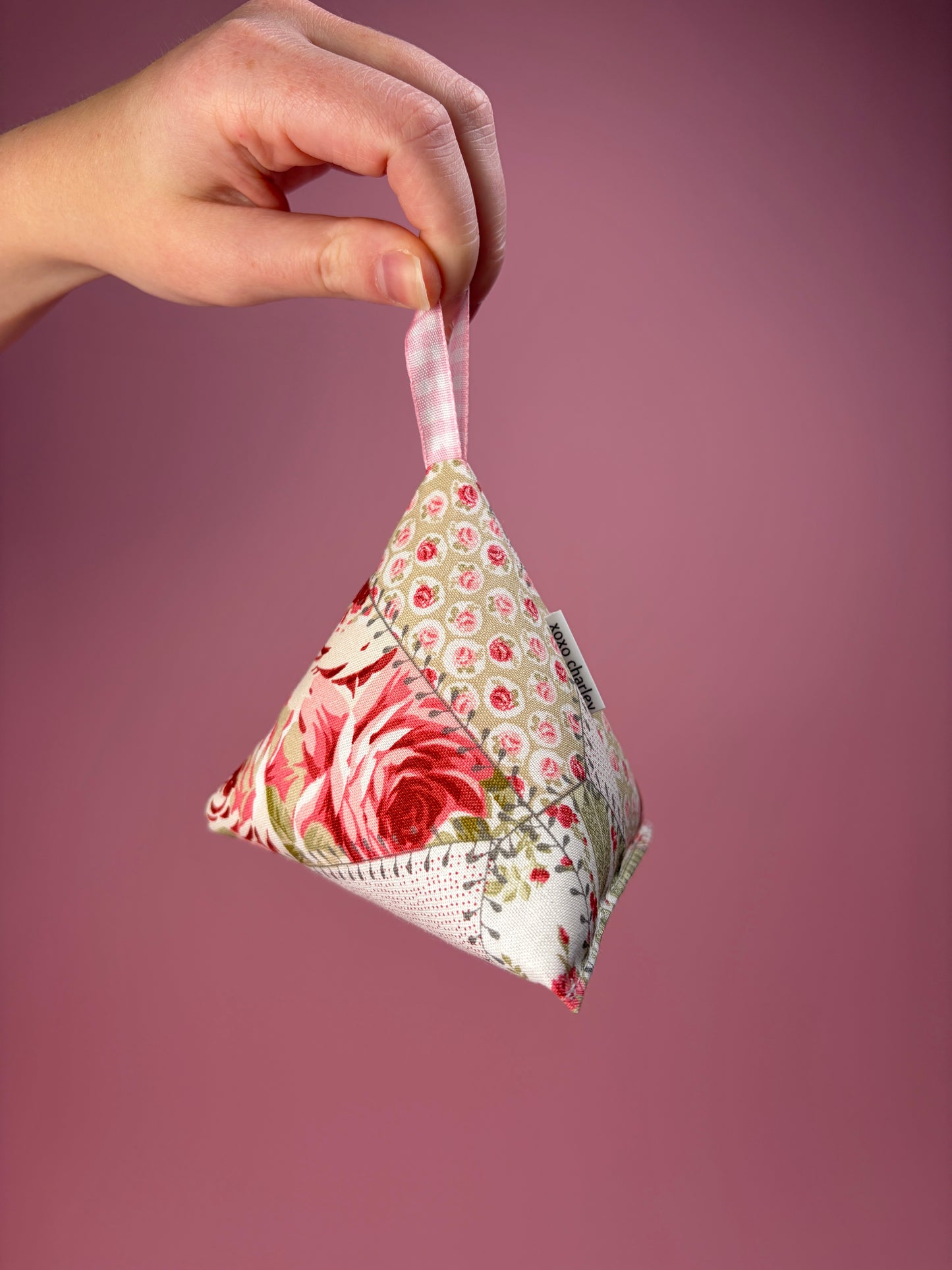 Rosette Pattern Weight