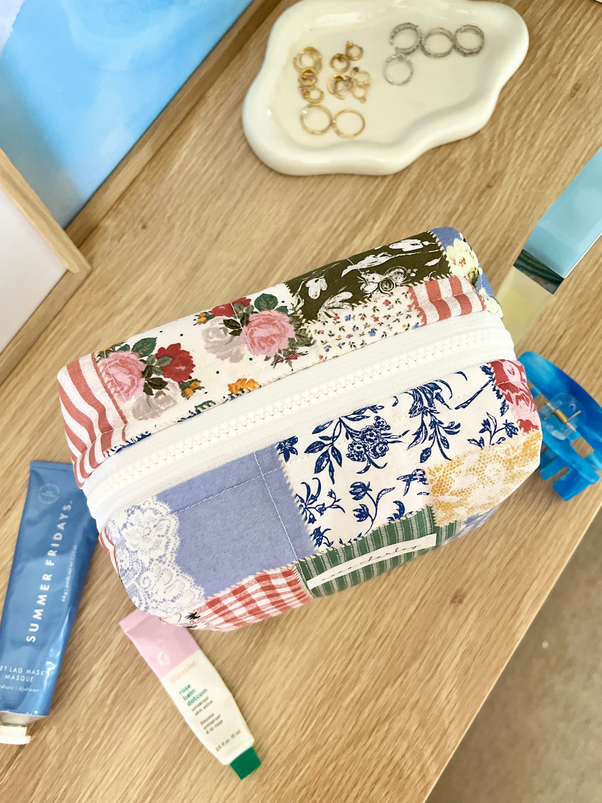 Colorful Picnic Medium Makeup Bag