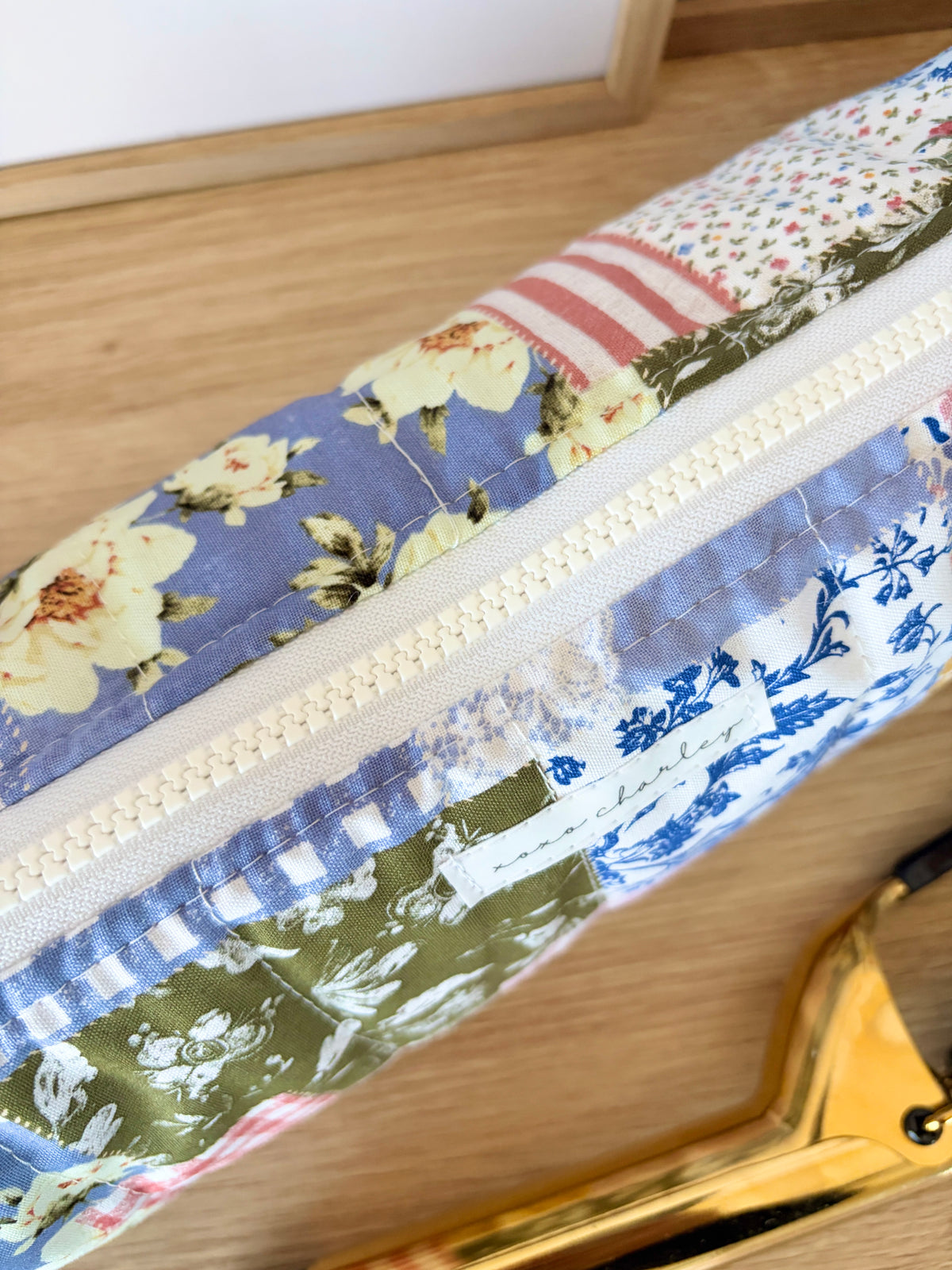 Colorful Picnic Medium Hair Tools Bag