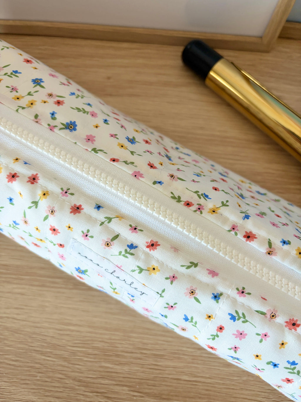 Mini Colorful Flowers Medium Hair Tools Bag