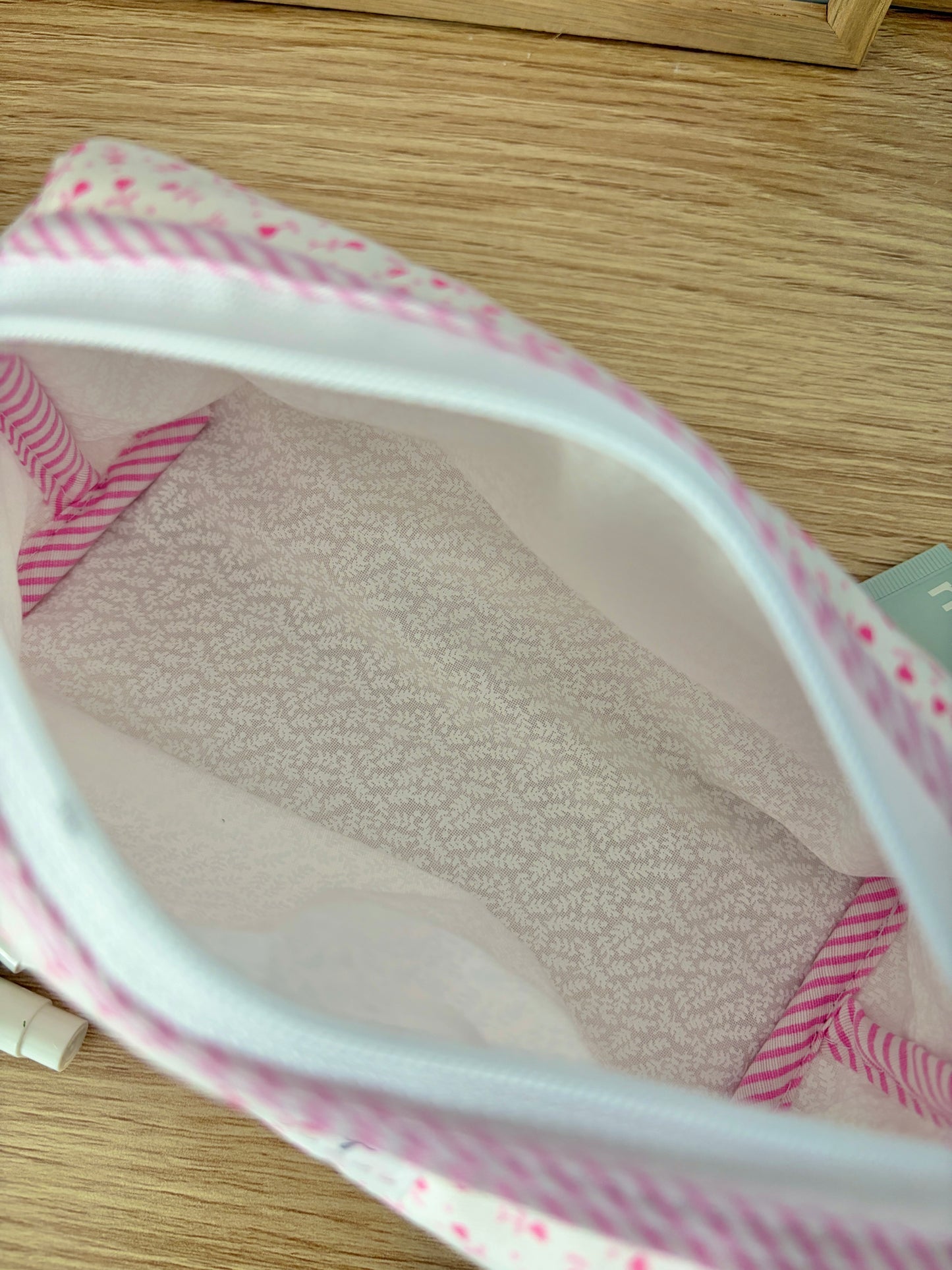 Tiny Pink Hearts Colorblock Bag - Pink/White