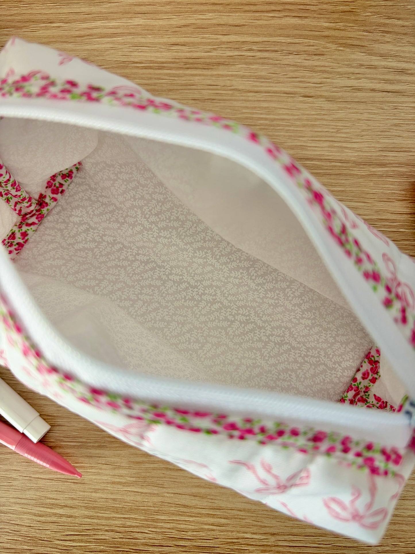 Mini Pink Bows Colorblock Bag - Pink Floral/White