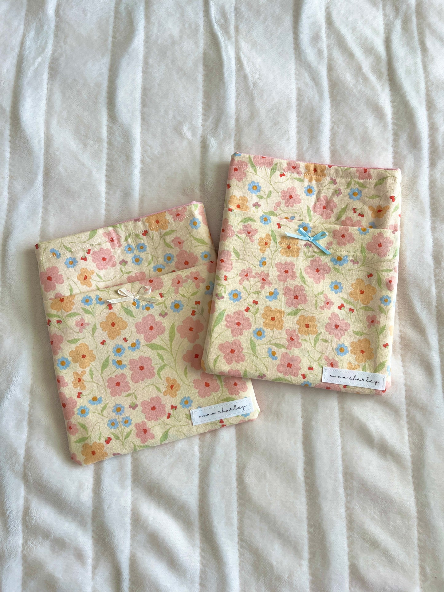 The Summer Kindle Sleeves