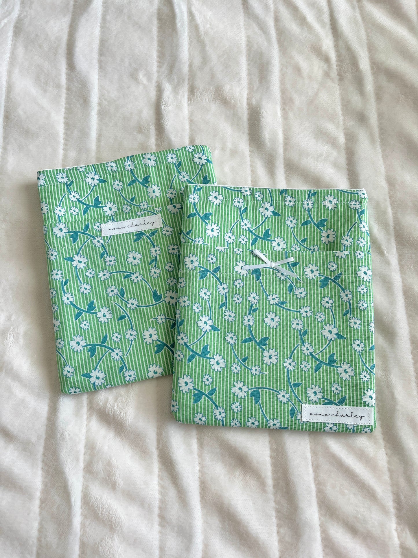 The Ivy Kindle Sleeves