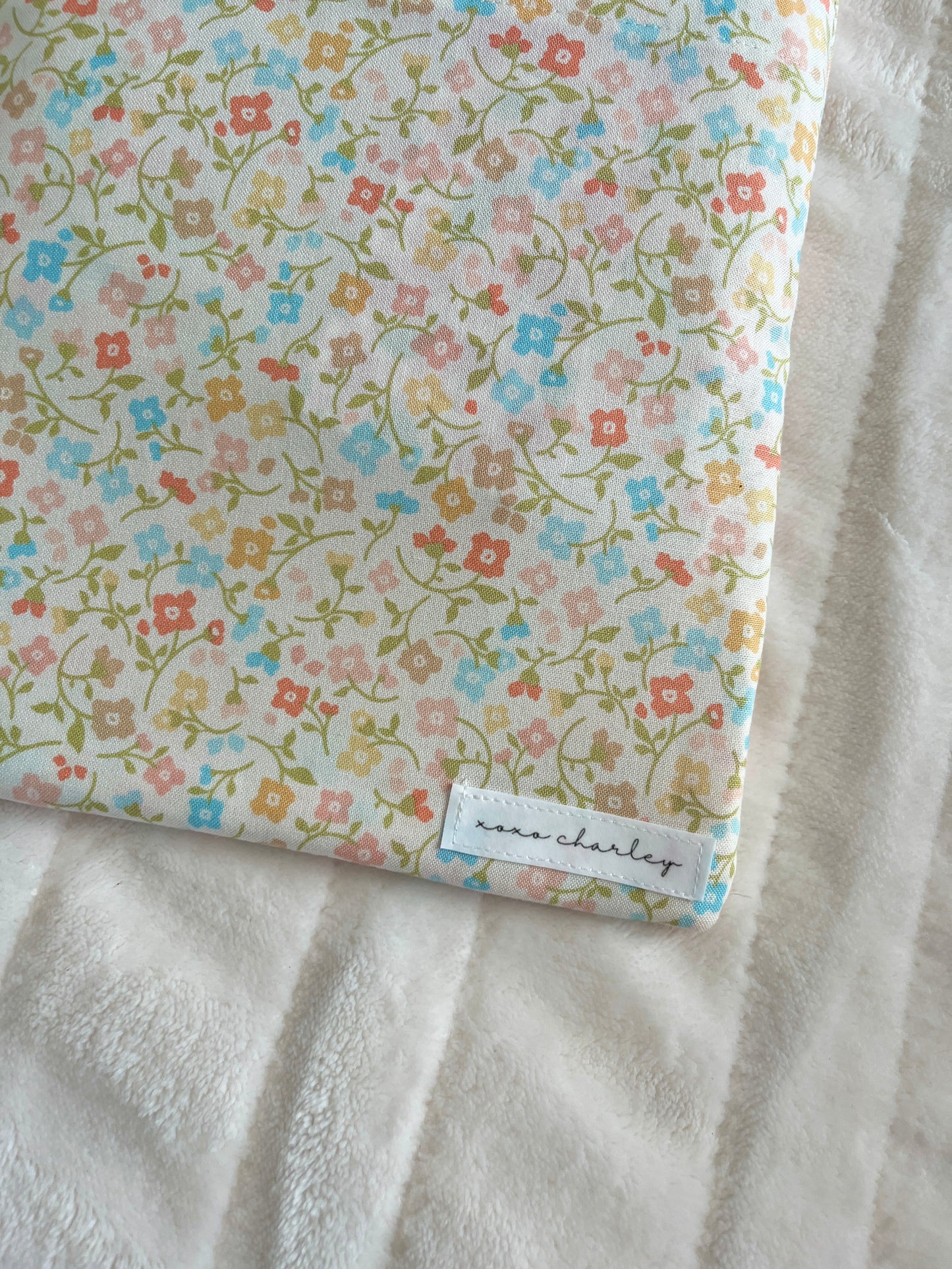 The Hailey Large Book Sleeve with yellow bow