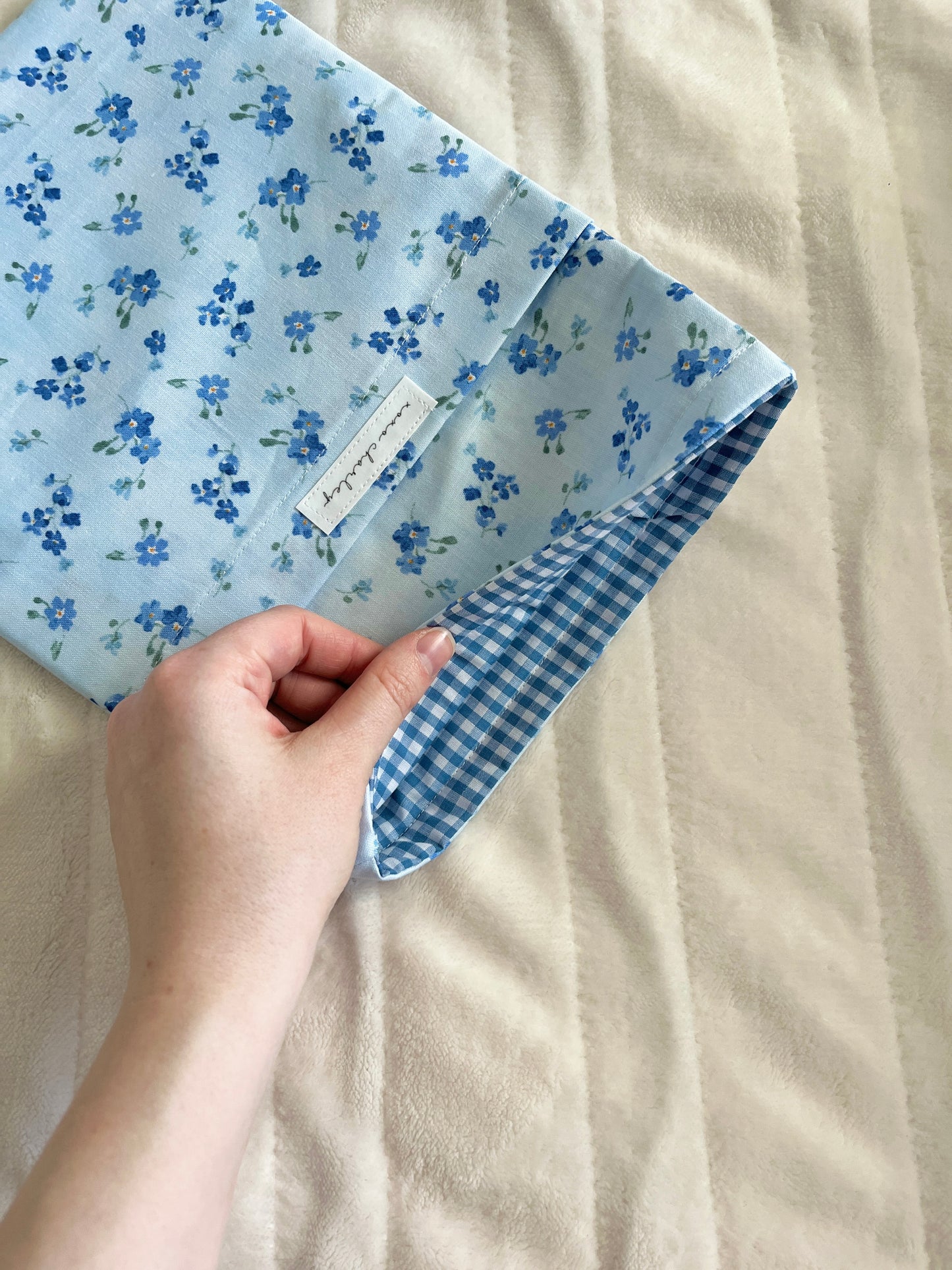 The Evelyn Large Book Sleeves
