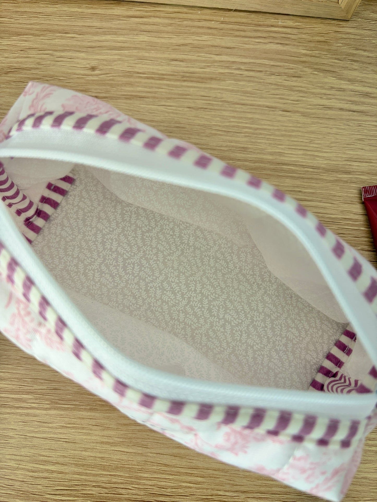 The Vintage Pink Colorblock Bag - Purple/White