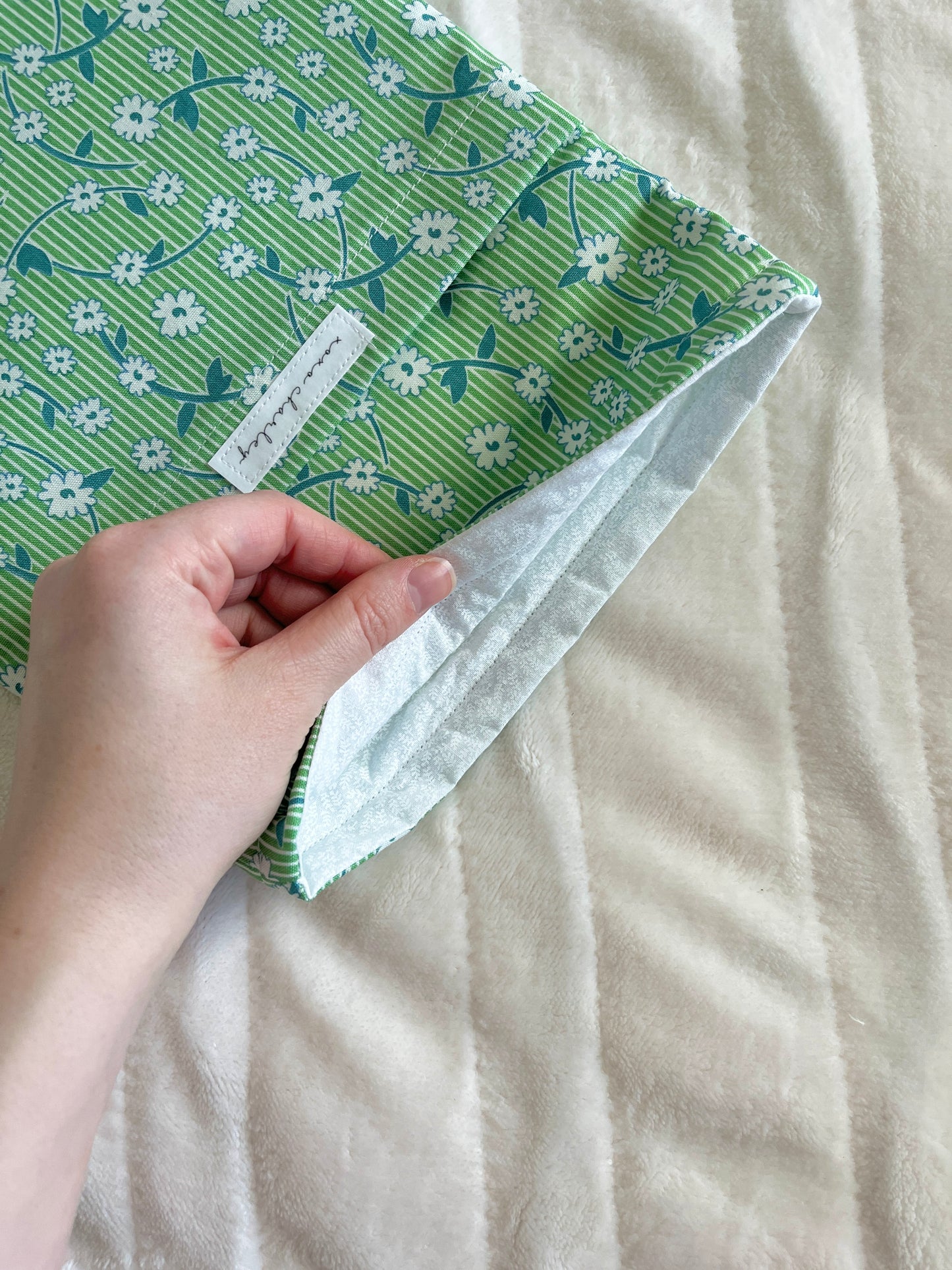 The Ivy Large Book Sleeves