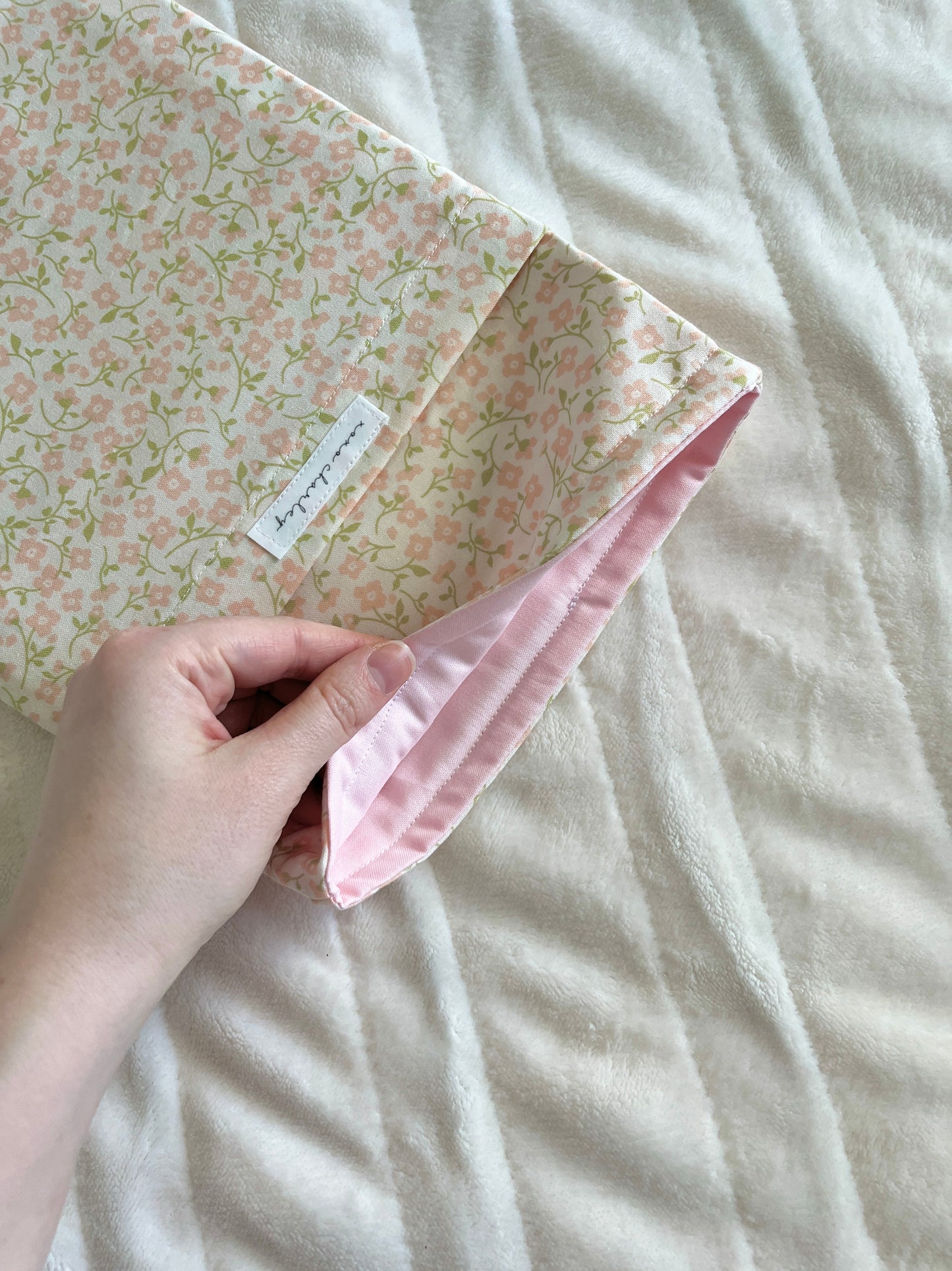 The Paisley Large Book Sleeves