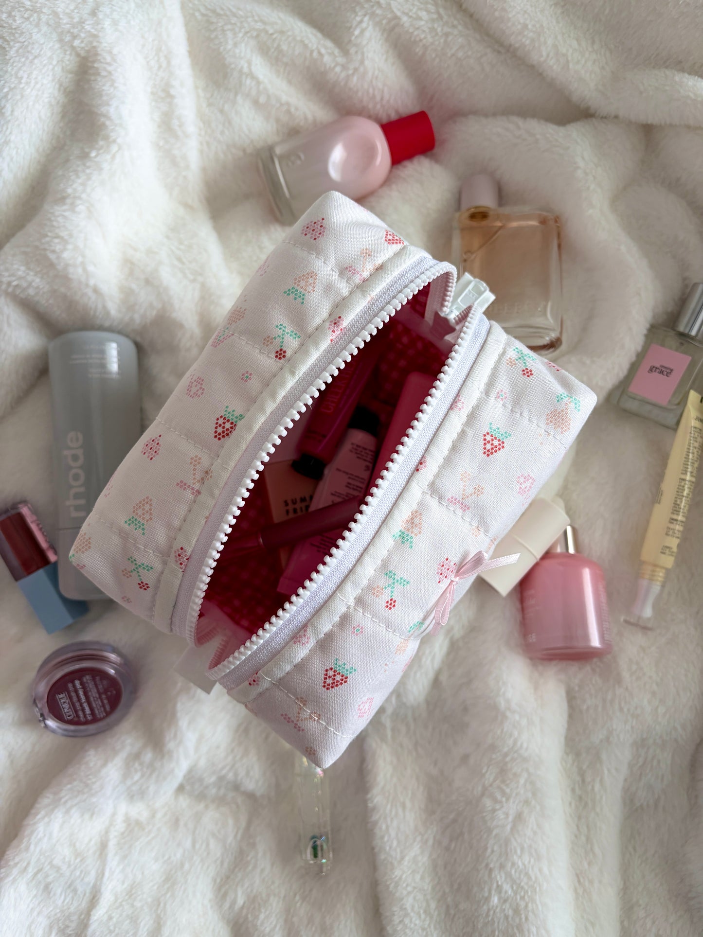 Pixel Picnic Medium Makeup Bag with Light Pink Bow*limited-edition*