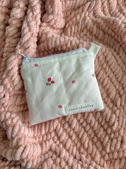 Berry Sweet Keychain Wallet *limited-edition*