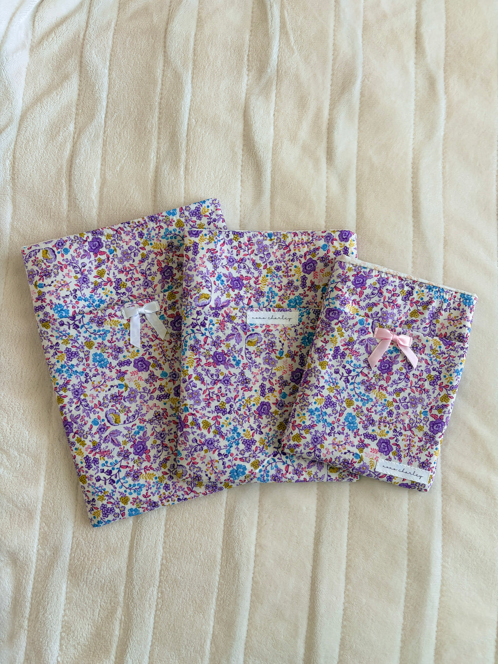 Ditsy Picnic Purple E-Reader/Book Sleeve