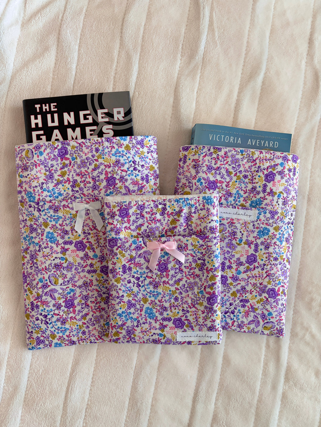 Ditsy Picnic Purple E-Reader/Book Sleeve