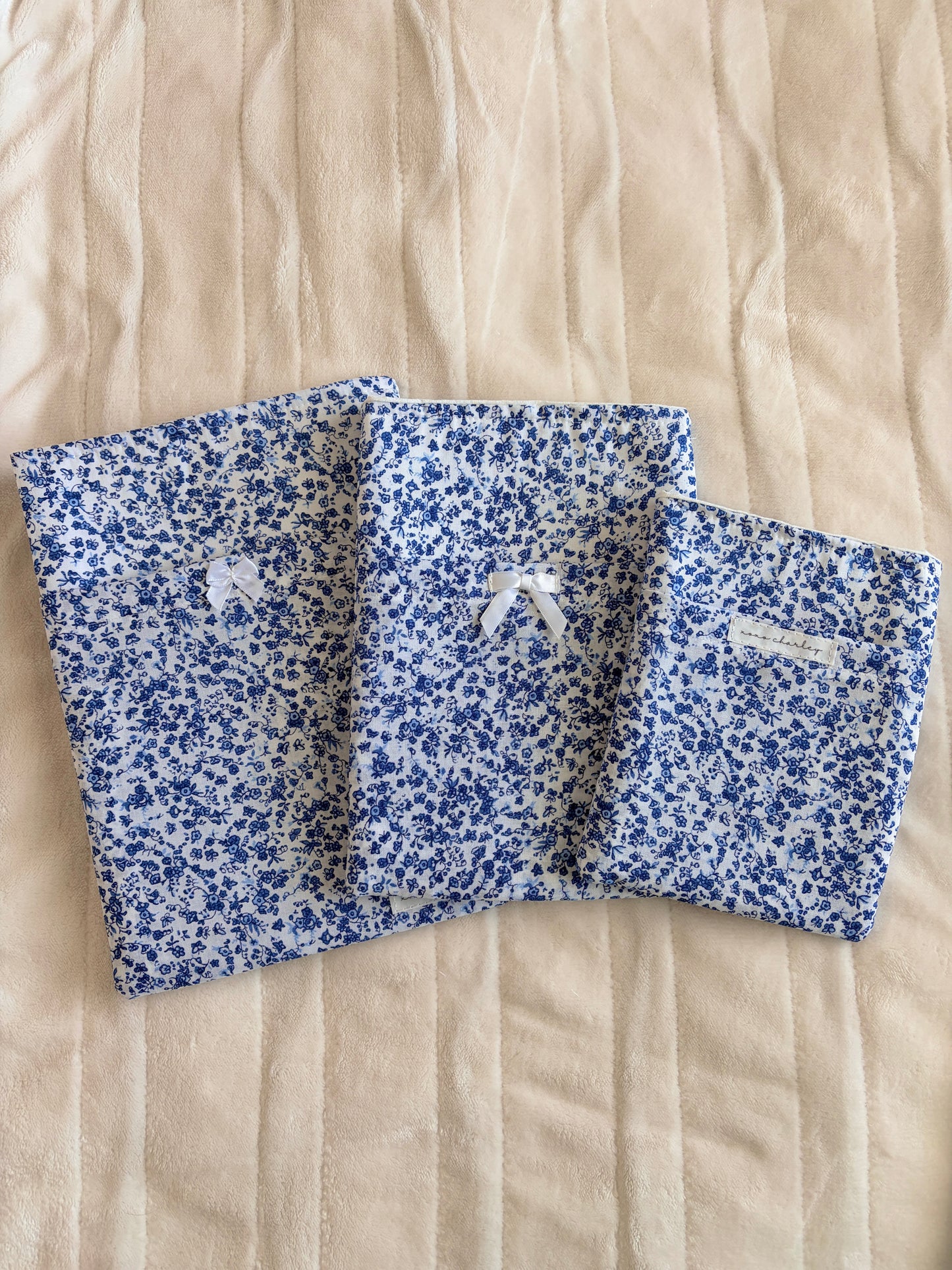 Royal Blue Floral E-Reader/Book Sleeve